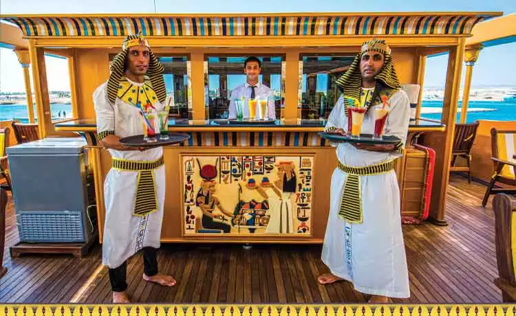 Łódź Nefertari